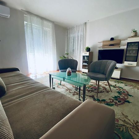 קארלובץ Apartman Colapis- Self Check In, Free Parking, Premium Location! מראה חיצוני תמונה